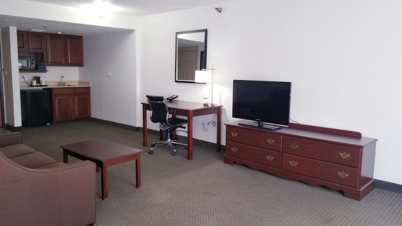 Wingate By Wyndham Airport - Rockville Road Indianapolis Esterno foto